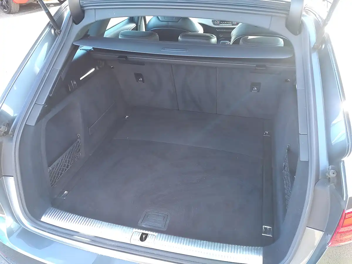 Used 2016 Audi A4 Avant S Line Grey - Interior and Exterior details 19