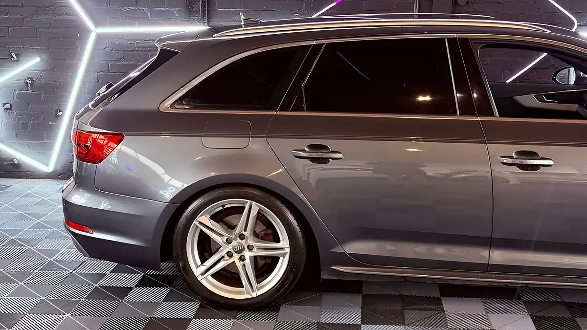 Used 2016 Audi A4 Avant S Line Grey - Interior and Exterior details 15