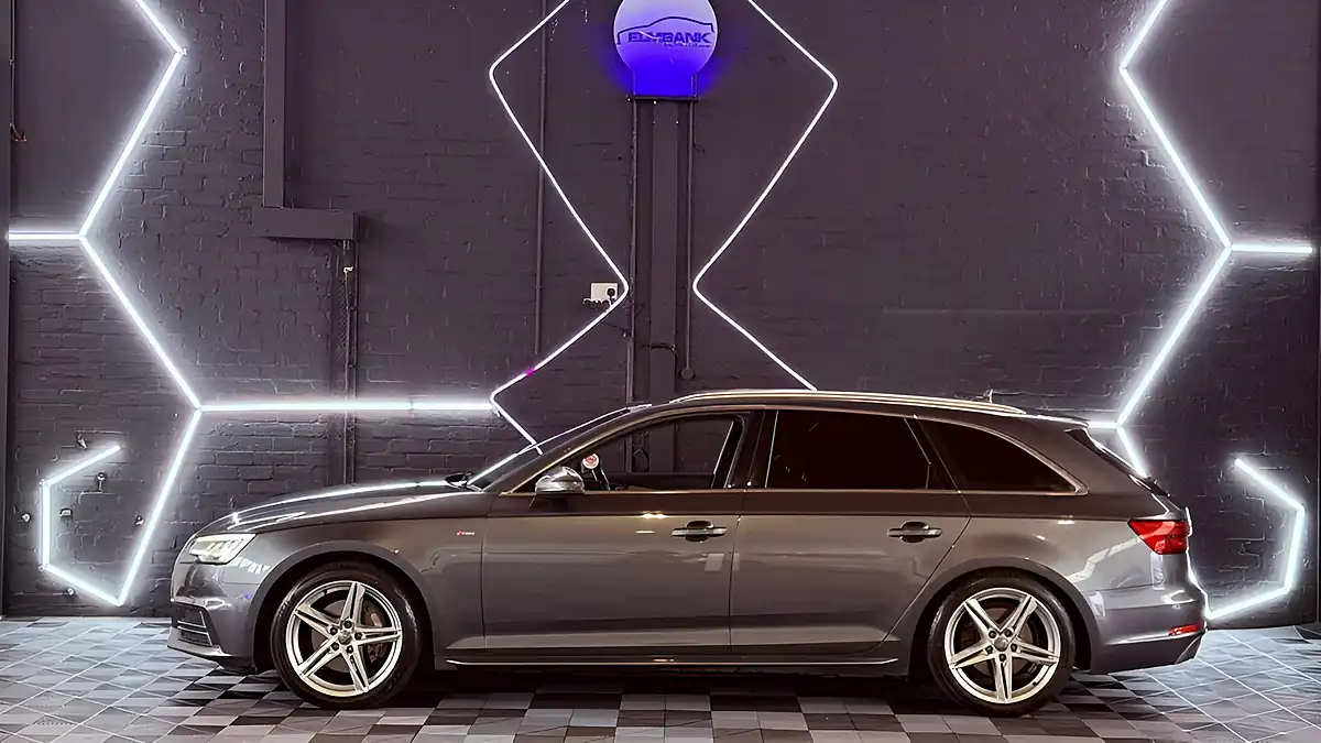Used 2016 Audi A4 Avant S Line Grey - Interior and Exterior details 8