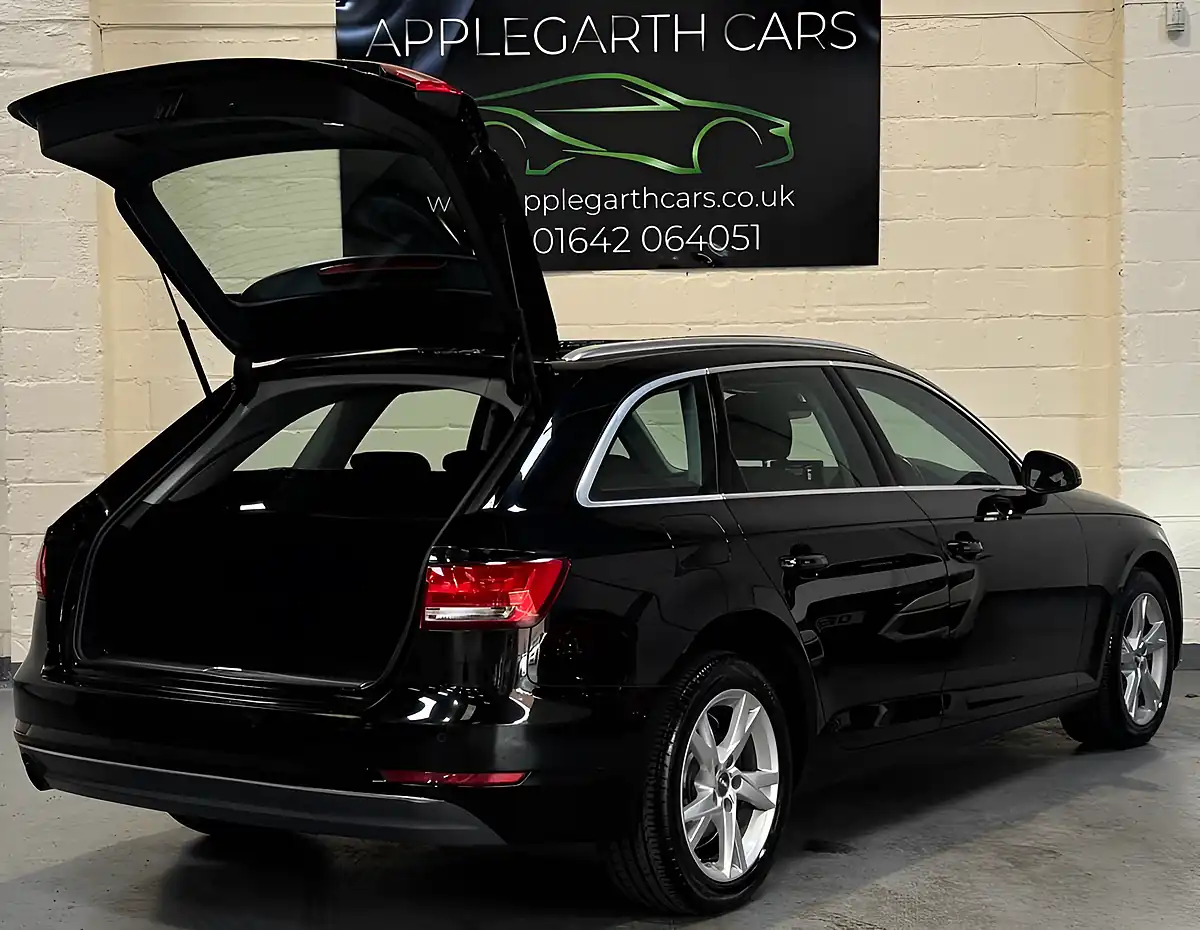 Used 2016 Audi A4 Avant Sport Black - Interior and Exterior details 4