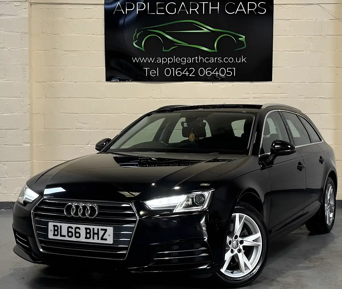 Used 2016 Audi A4 Avant Sport Black - Interior and Exterior details 5