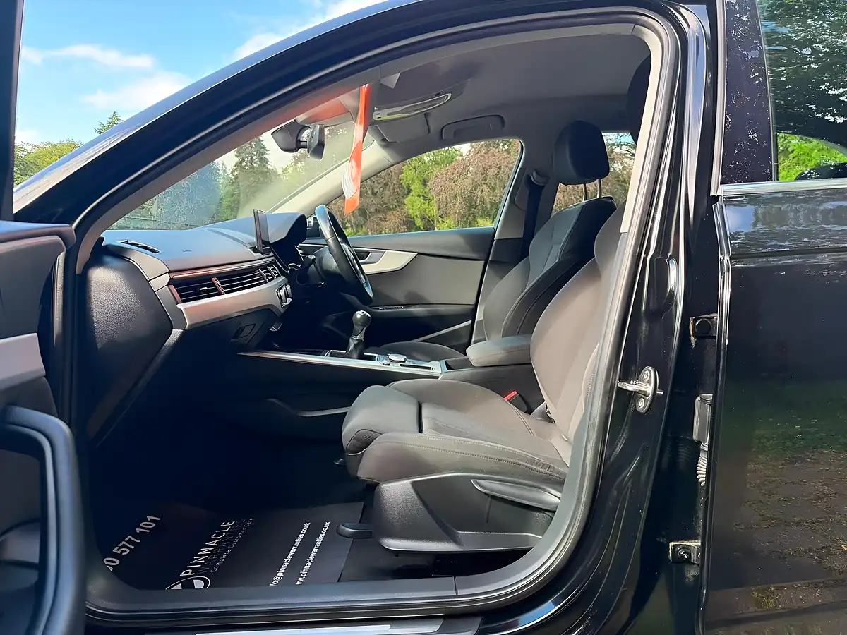 Used 2016 Audi A4 Avant Sport Black - Interior and Exterior details 11