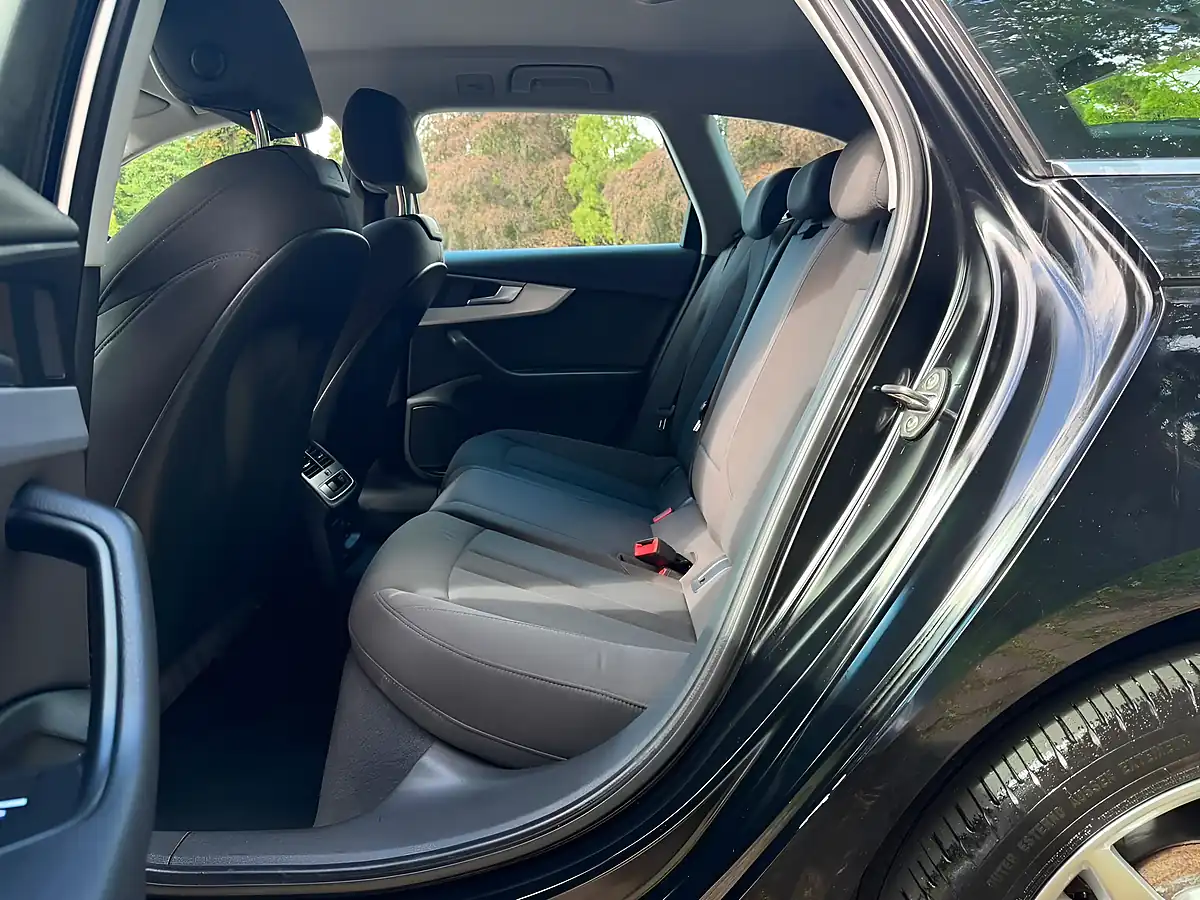 Used 2016 Audi A4 Avant Sport Black - Interior and Exterior details 12