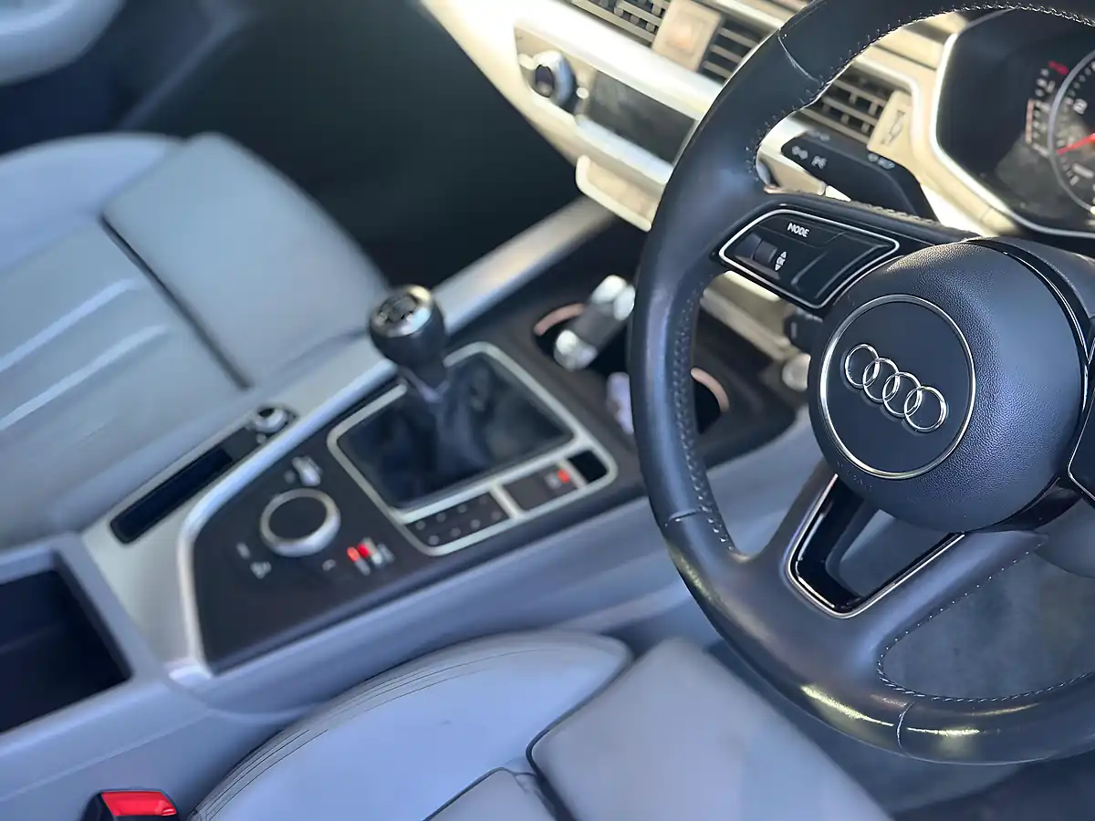 Used 2016 Audi A4 Avant Sport Black - Interior and Exterior details 8