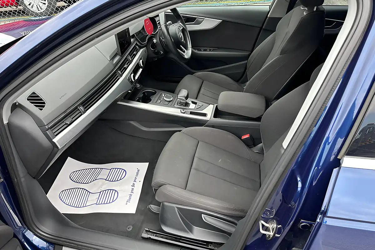 Used 2016 Audi A4 Avant Sport Blue - Interior and Exterior details 10