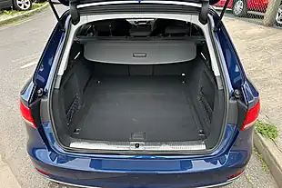 Used 2016 Audi A4 Avant Sport Blue - Interior and Exterior details 15