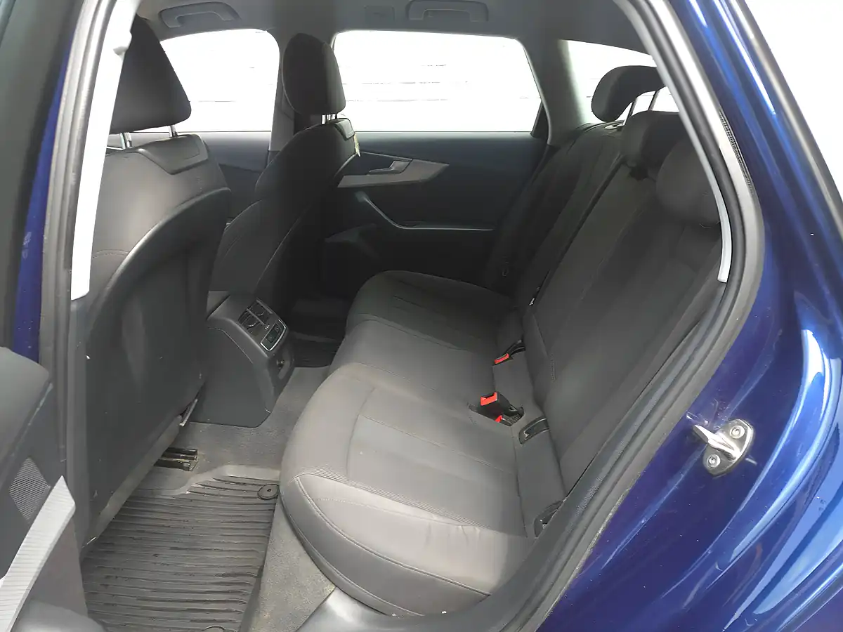 Used 2016 Audi A4 Avant Sport Blue - Interior and Exterior details 10