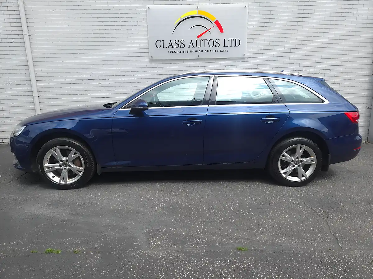Used 2016 Audi A4 Avant Sport Blue - Interior and Exterior details 6