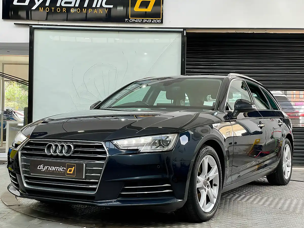 Used 2016 Audi A4 Avant Ultra Sport Blue - Front View