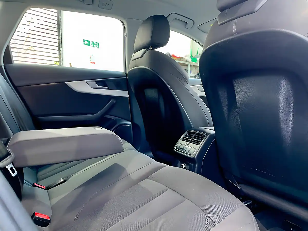 Used 2016 Audi A4 Avant Ultra Sport Blue - Interior and Exterior details 15