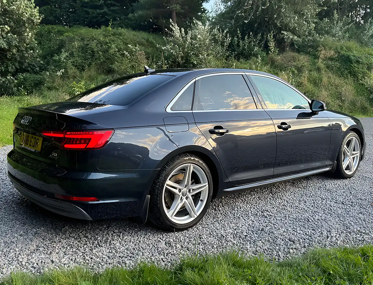 Used 2016 Audi A4 S Line Blue - Interior and Exterior details 3