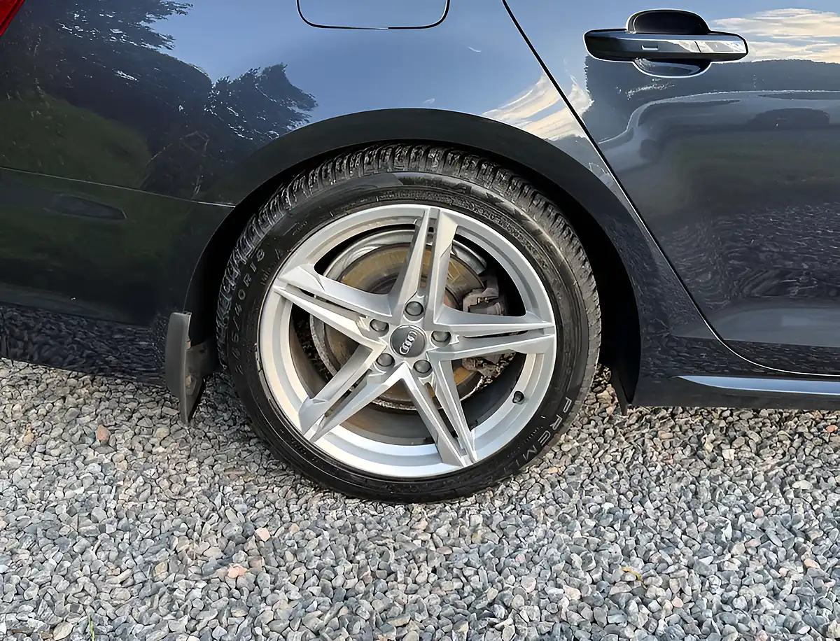 Used 2016 Audi A4 S Line Blue - Interior and Exterior details 9