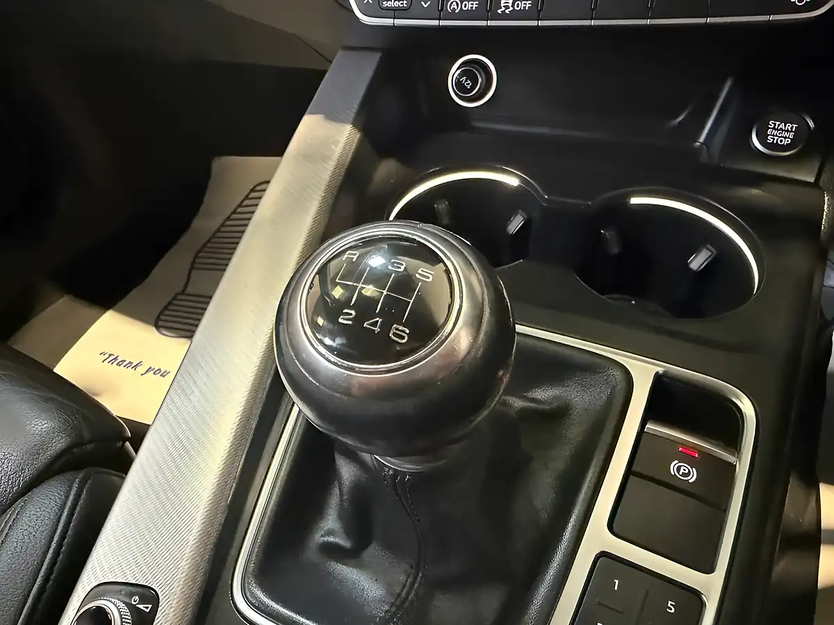 Used 2016 Audi A4 Se White - Interior and Exterior details 18