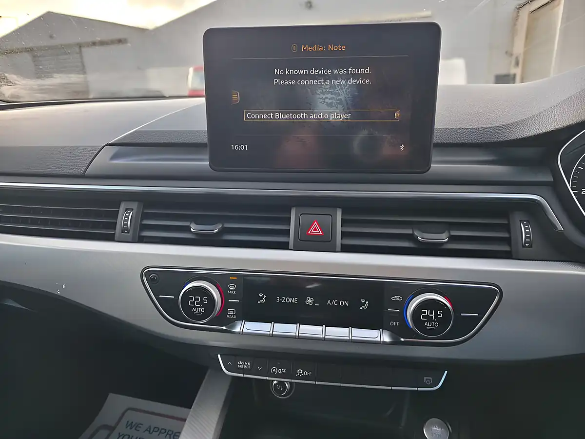 Used 2016 Audi A4 Sport Black - Interior and Exterior details 10