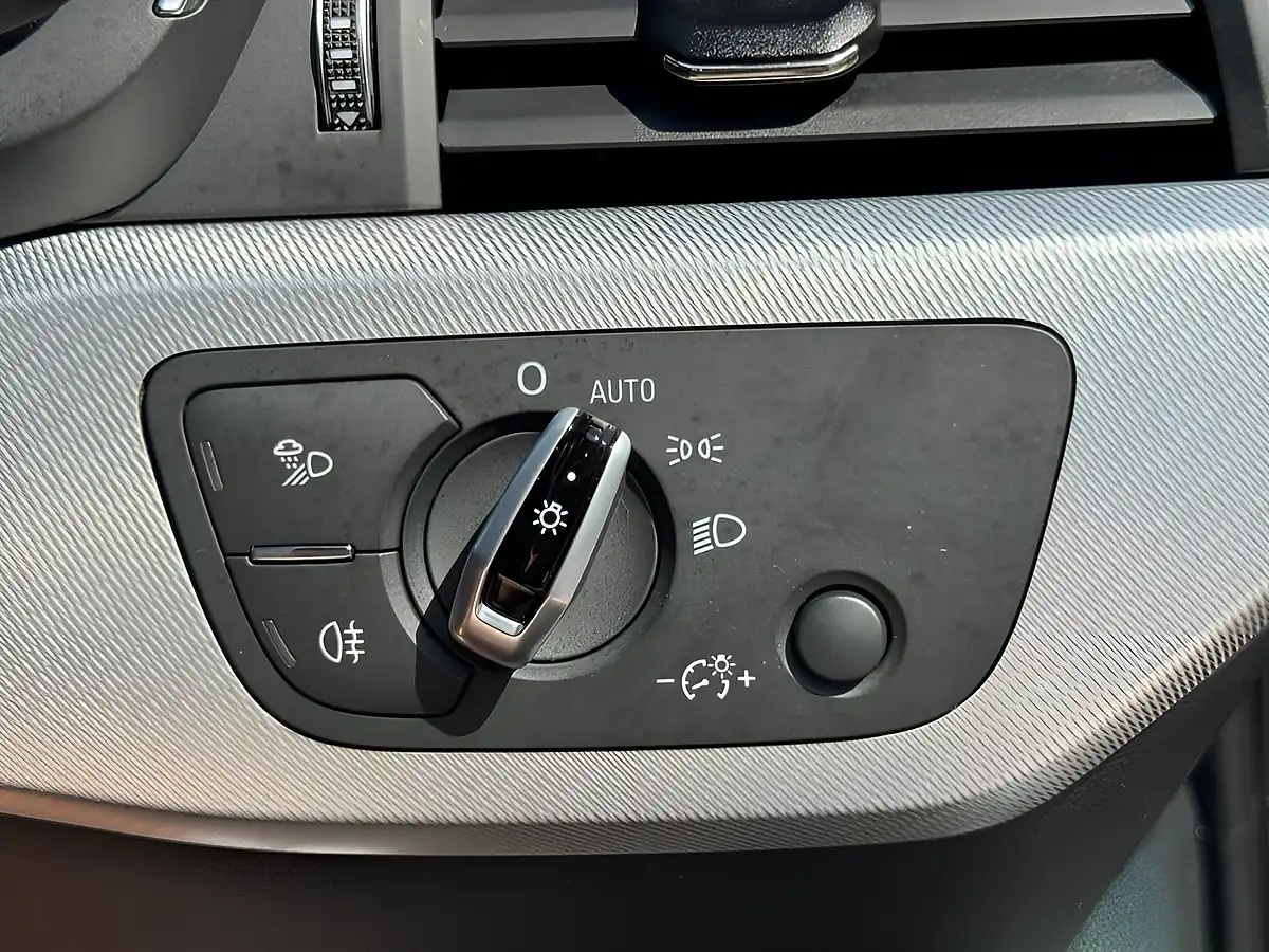 Used 2016 Audi A4 Sport Black - Interior and Exterior details 20