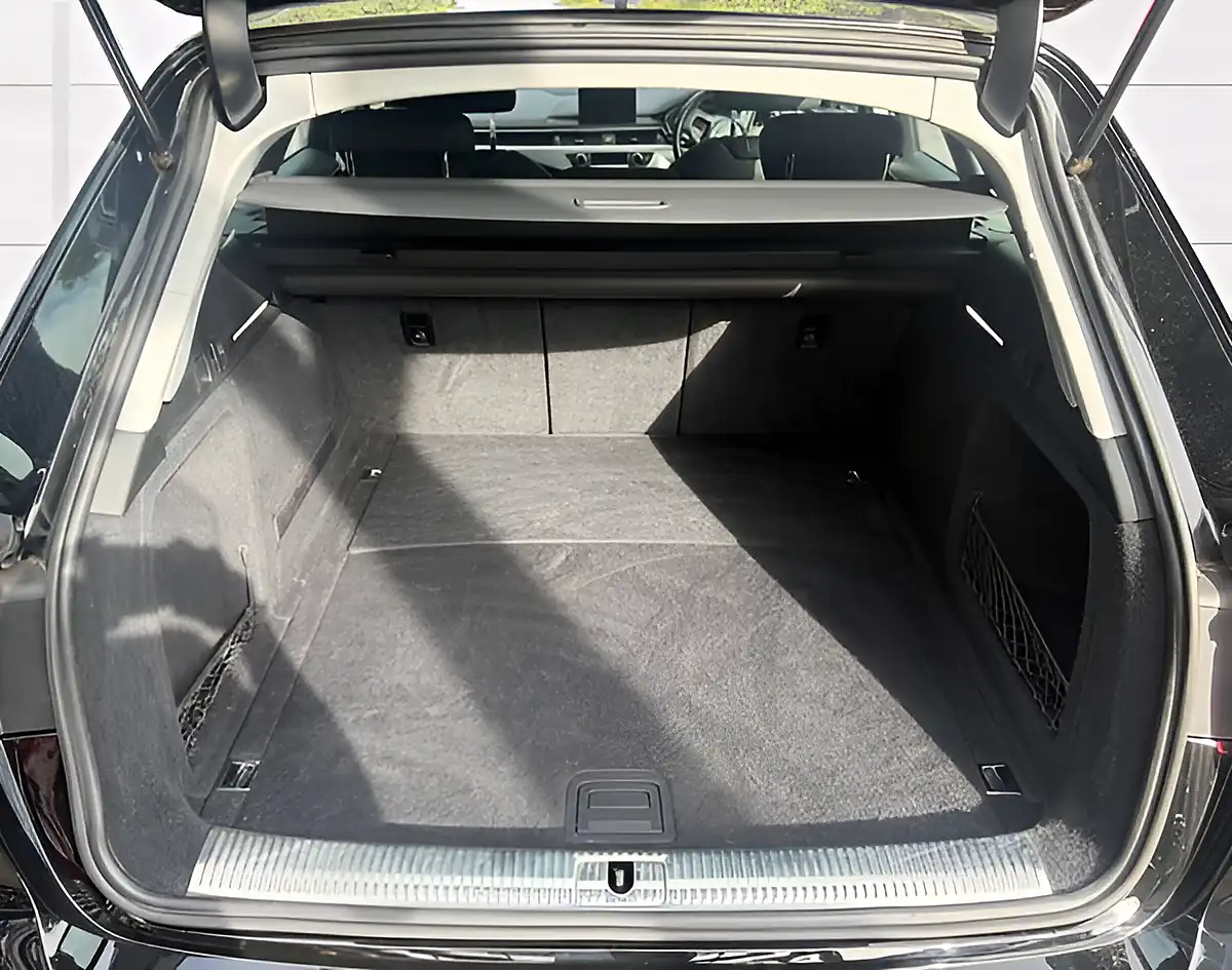 Used 2016 Audi A4 Sport Black - Interior and Exterior details 12