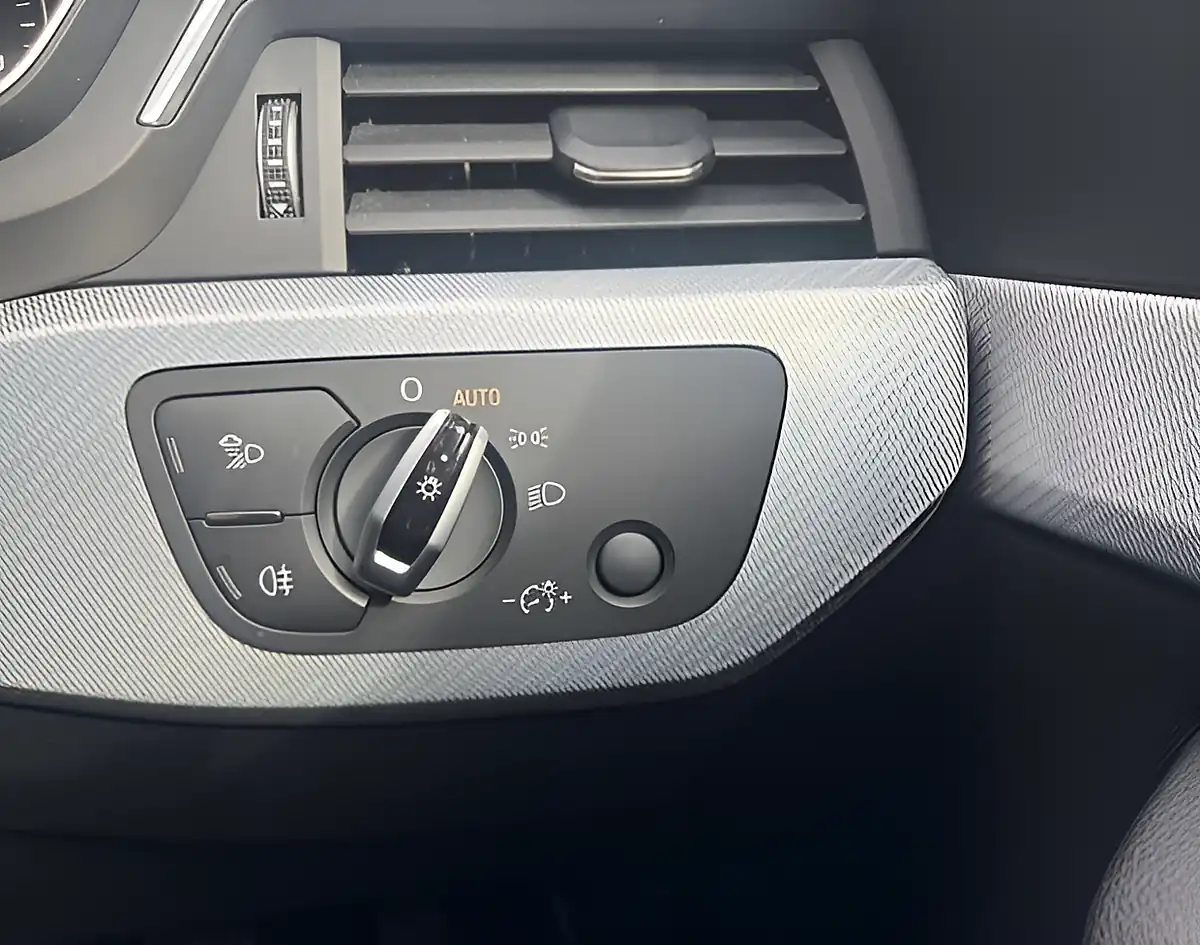 Used 2016 Audi A4 Sport Black - Interior and Exterior details 16