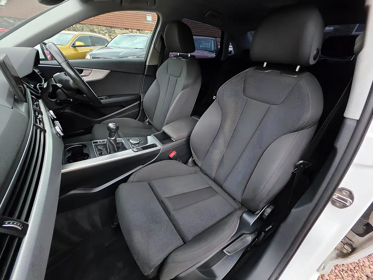 Used 2016 Audi A4 Sport Ibis White - Interior and Exterior details 10