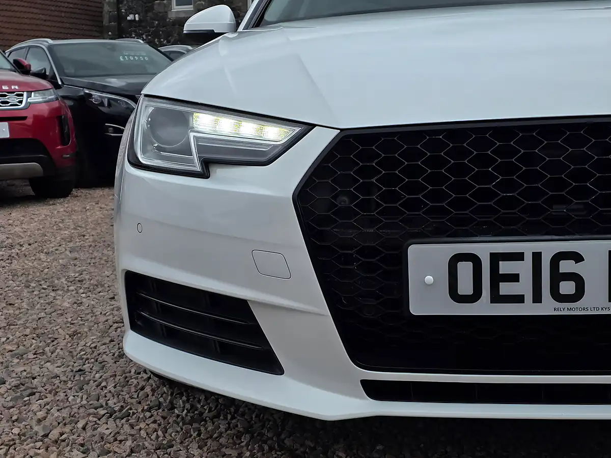 Used 2016 Audi A4 Sport Ibis White - Interior and Exterior details 4