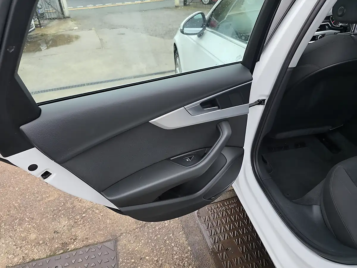 Used 2016 Audi A4 Sport White - Interior and Exterior details 16
