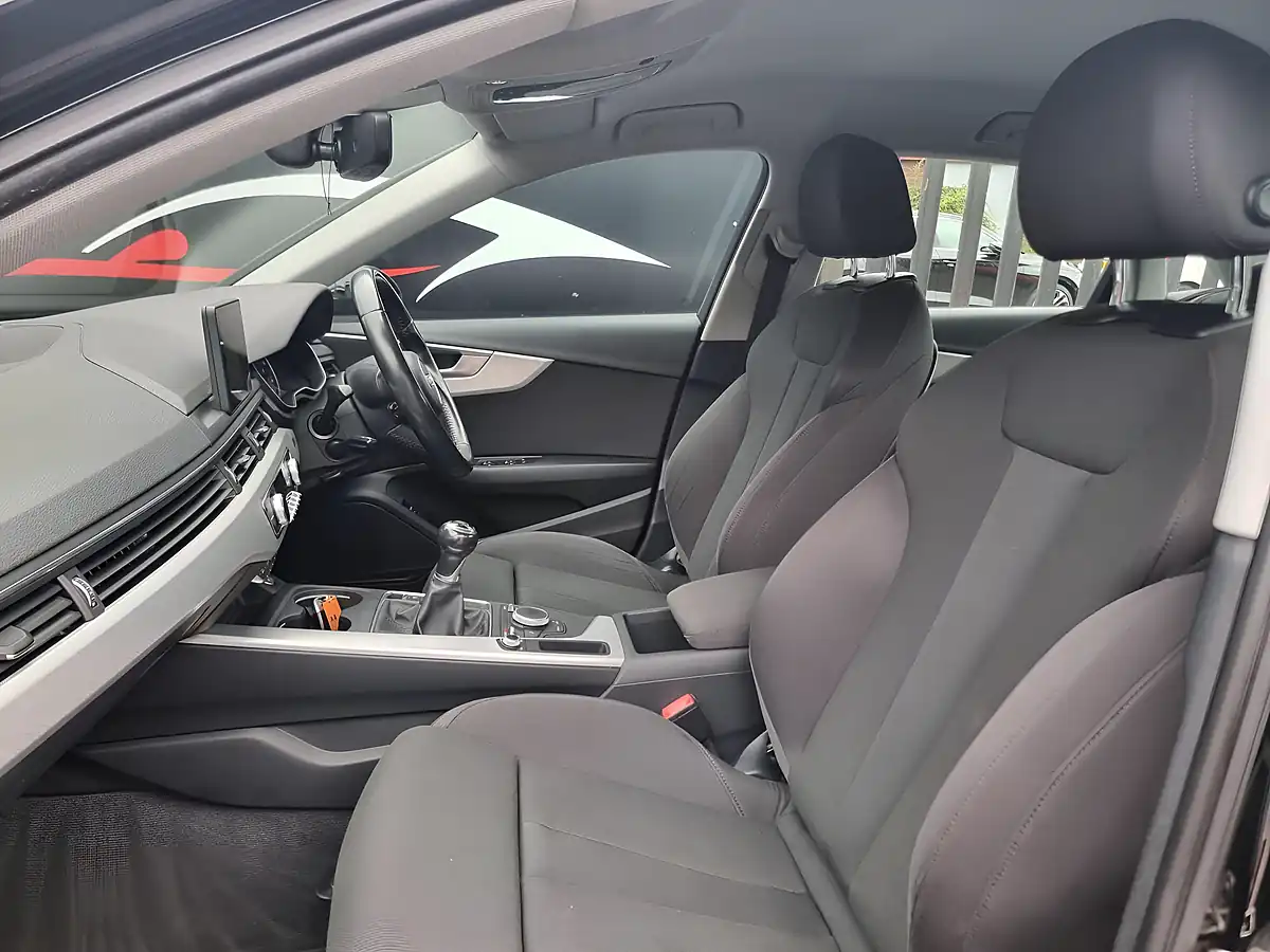 Used 2016 Audi A4 Ultra Se Black - Interior and Exterior details 16