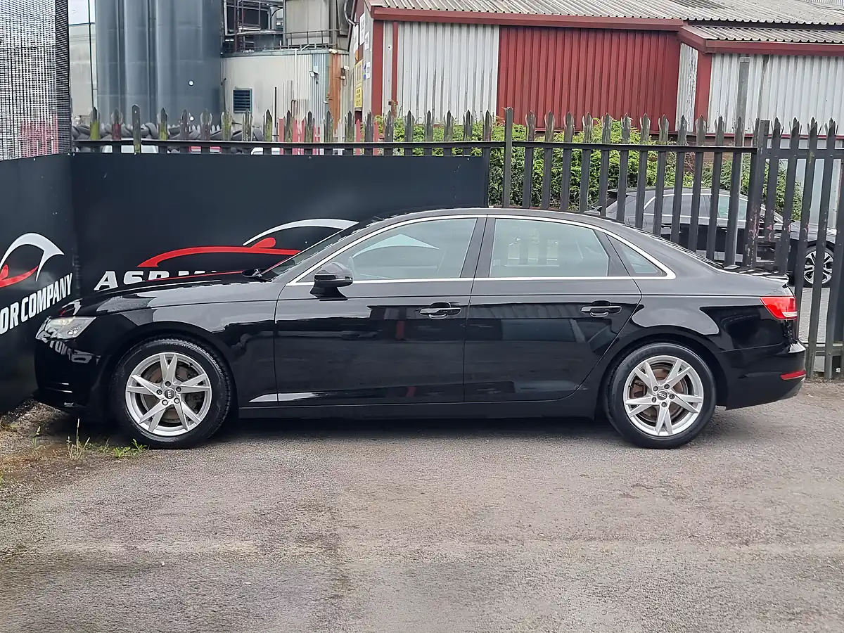 Used 2016 Audi A4 Ultra Se Black - Interior and Exterior details 4