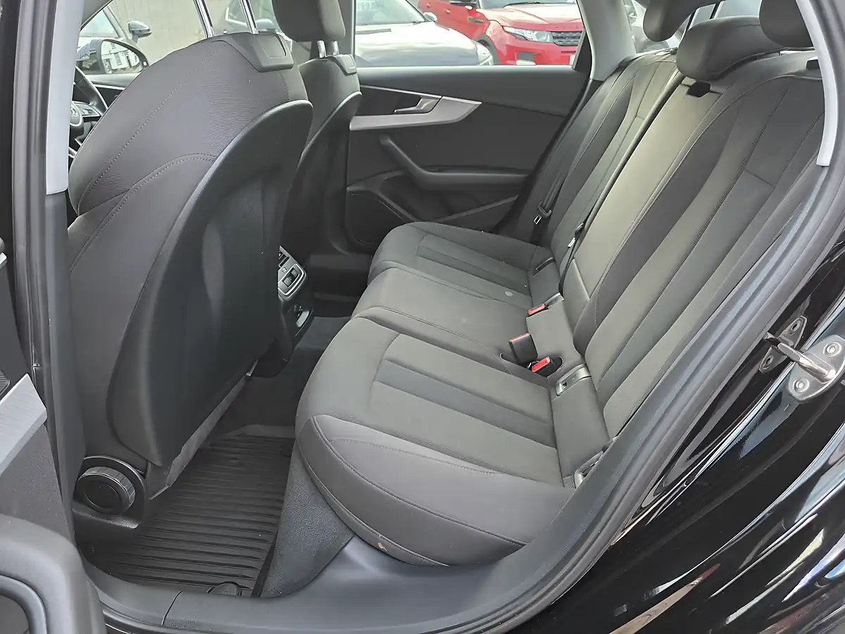 Used 2016 Audi A4 Ultra Se Black - Interior and Exterior details 10