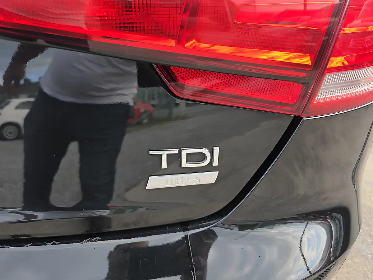 Used 2016 Audi A4 Ultra Se Black - Interior and Exterior details 15