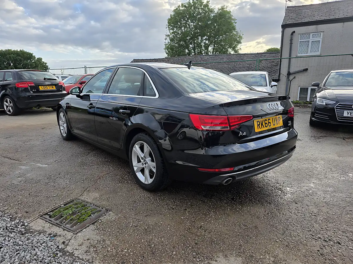Used 2016 Audi A4 Ultra Se Black - Interior and Exterior details 8