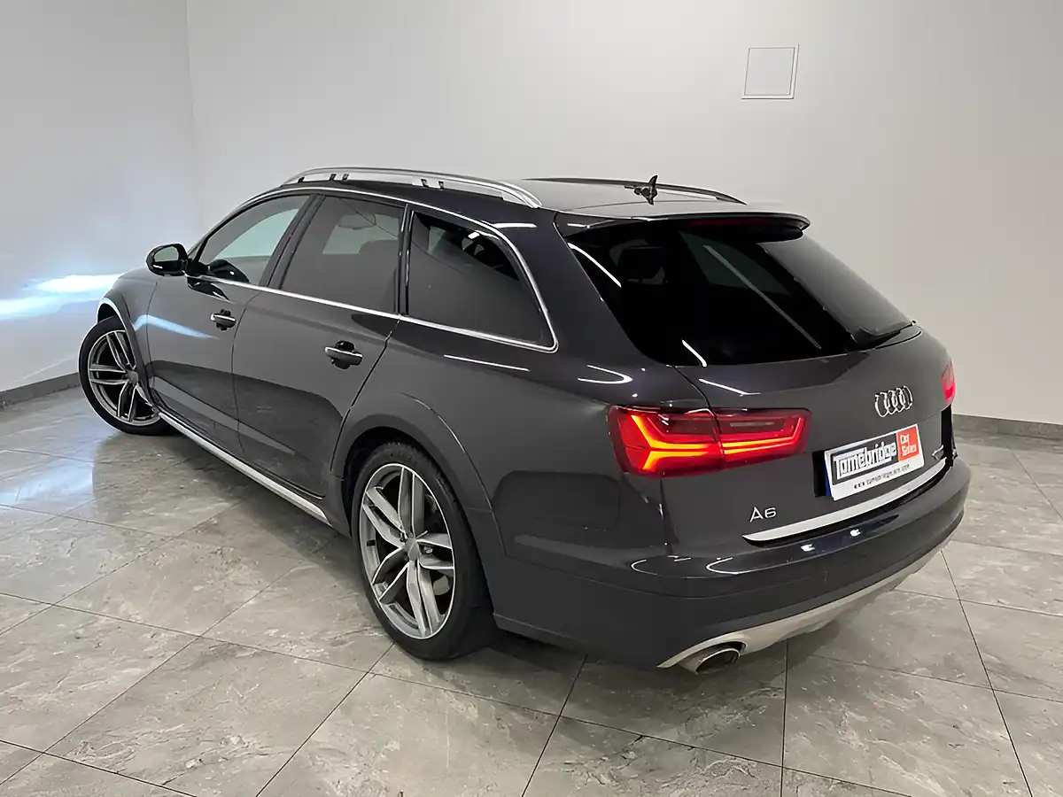 Used 2016 Audi A6 Allroad Sport Grey - Interior and Exterior details 5