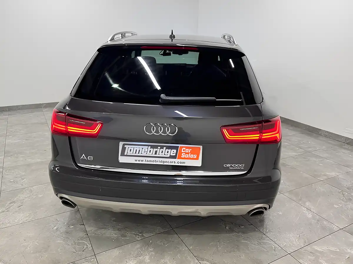 Used 2016 Audi A6 Allroad Sport Grey - Interior and Exterior details 7