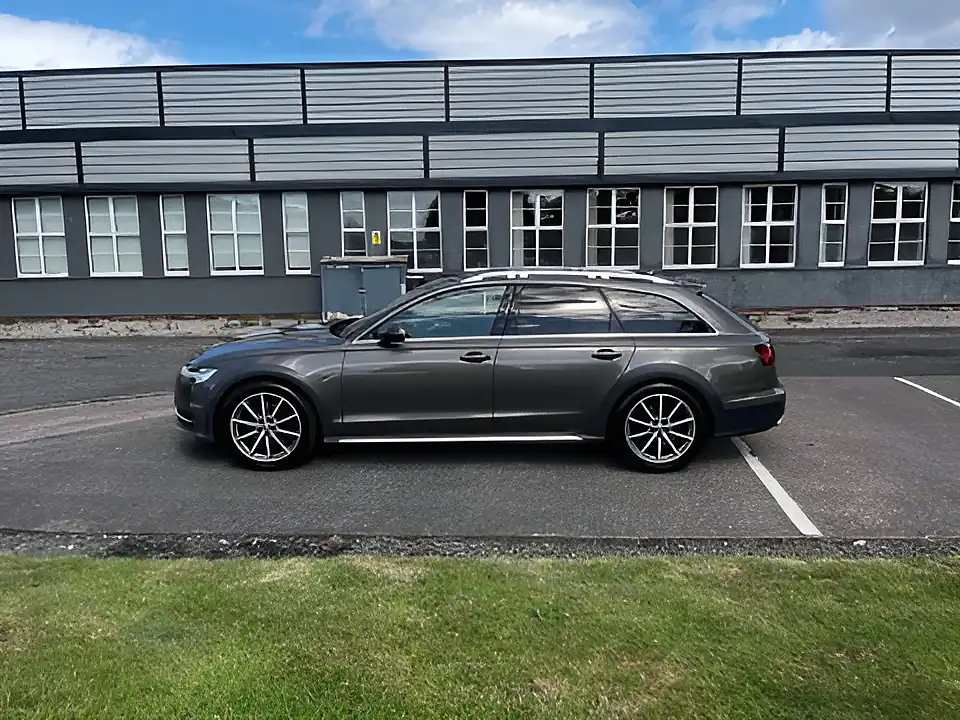 Used 2016 Audi A6 Allroad Sport Grey - Interior and Exterior details 13