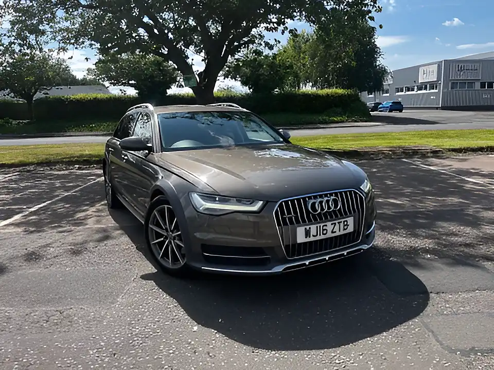 Used 2016 Audi A6 Allroad Sport Grey - Interior and Exterior details 15