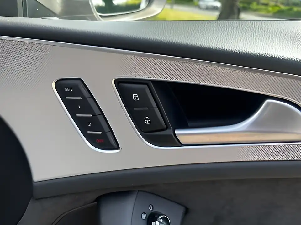 Used 2016 Audi A6 Allroad Sport Grey - Interior and Exterior details 18