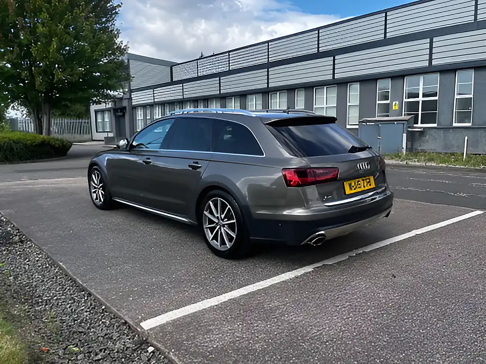Used 2016 Audi A6 Allroad Sport Grey - Interior and Exterior details 3