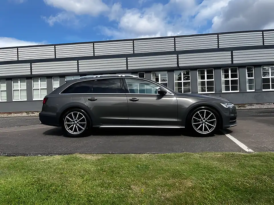 Used 2016 Audi A6 Allroad Sport Grey - Interior and Exterior details 6