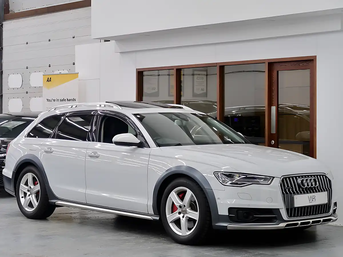 Used 2016 Audi A6 Allroad Sport White - Front View