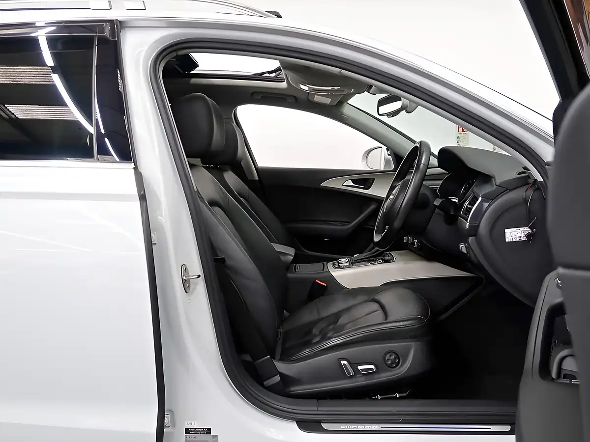 Used 2016 Audi A6 Allroad Sport White - Interior and Exterior details 3