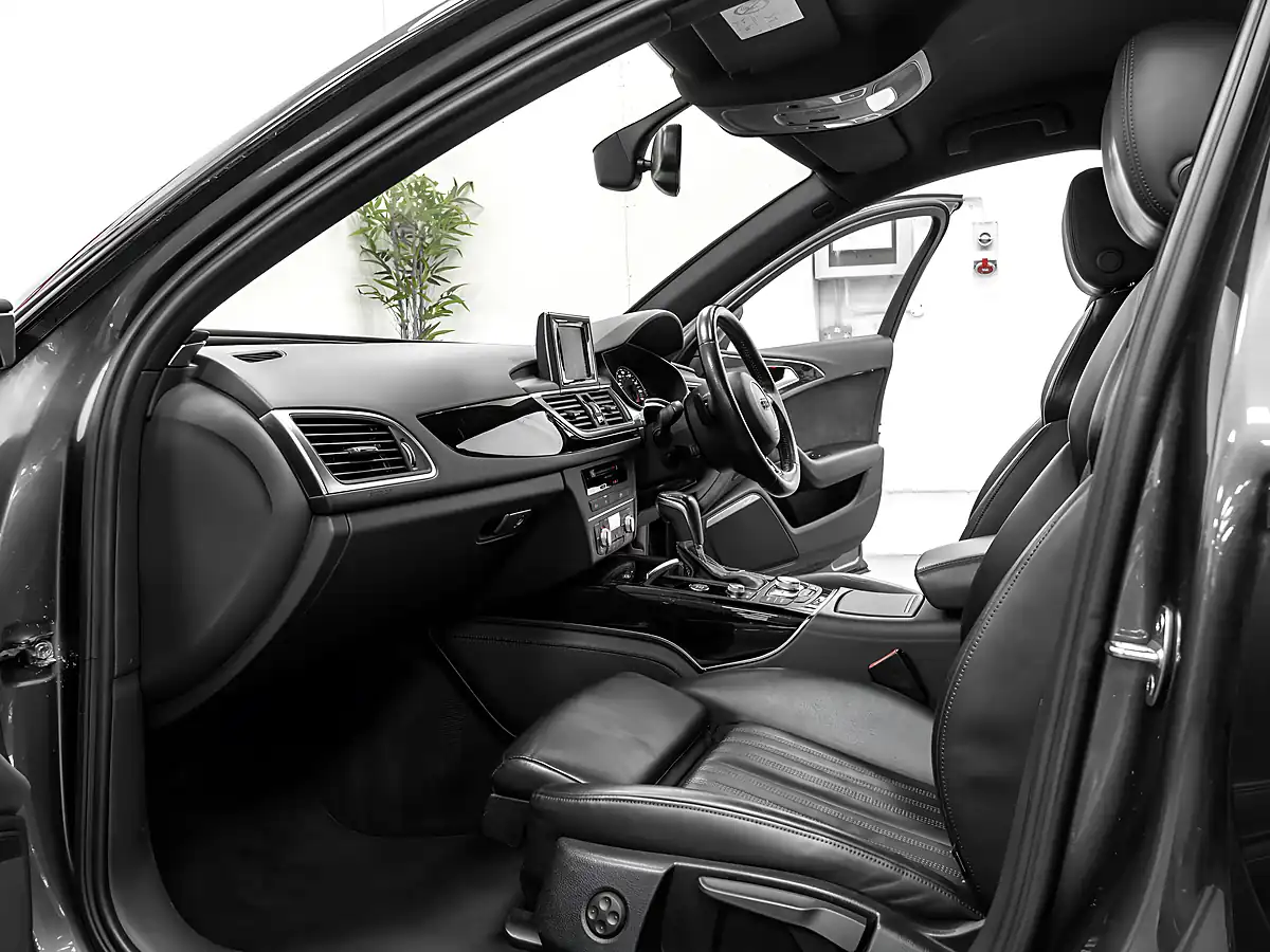 Used 2016 Audi A6 Avant Black Edition Daytona Grey - Interior and Exterior details 12