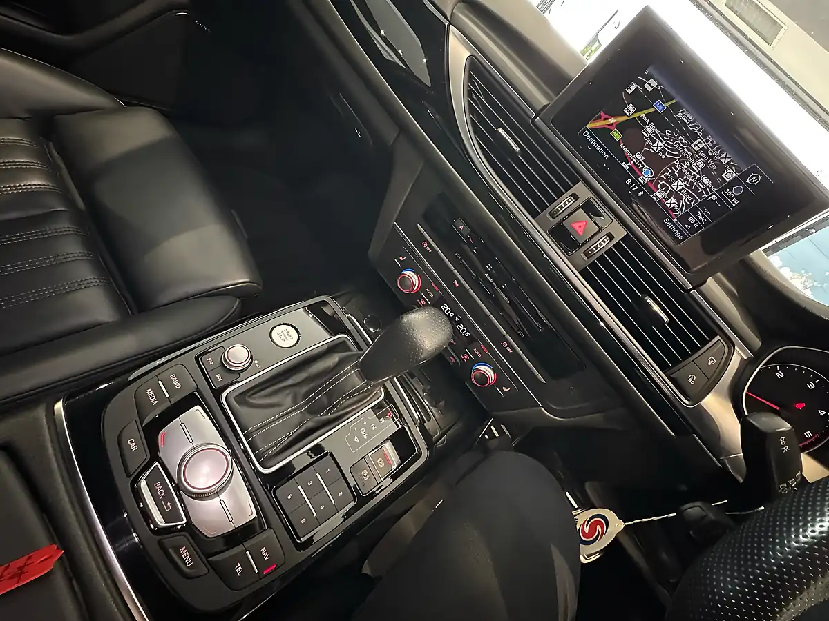 Used 2016 Audi A6 Avant Black Edition White - Interior and Exterior details 12