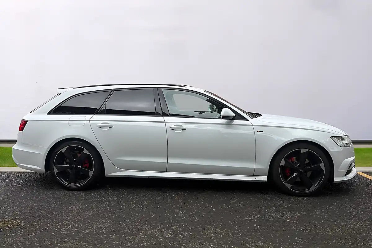Used 2016 Audi A6 Avant Black Edition White - Interior and Exterior details 8