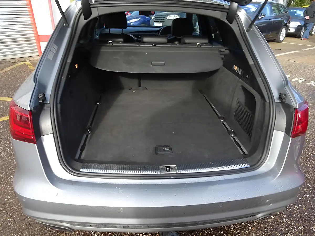 Used 2016 Audi A6 Avant S Line Grey - Interior and Exterior details 18