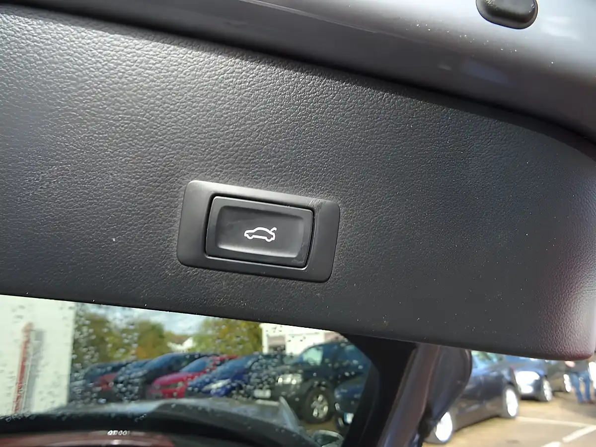Used 2016 Audi A6 Avant S Line Grey - Interior and Exterior details 19