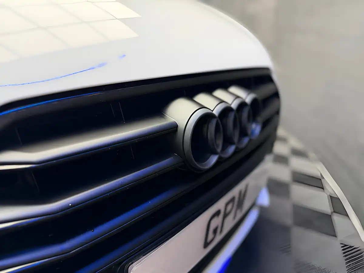 Used 2016 Audi A6 Saloon Black Edition White - Interior and Exterior details 11