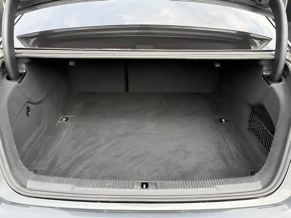 Used 2016 Audi A6 Saloon Ultra Black Edition Daytona Grey Pearl Effect - Interior and Exterior details 20