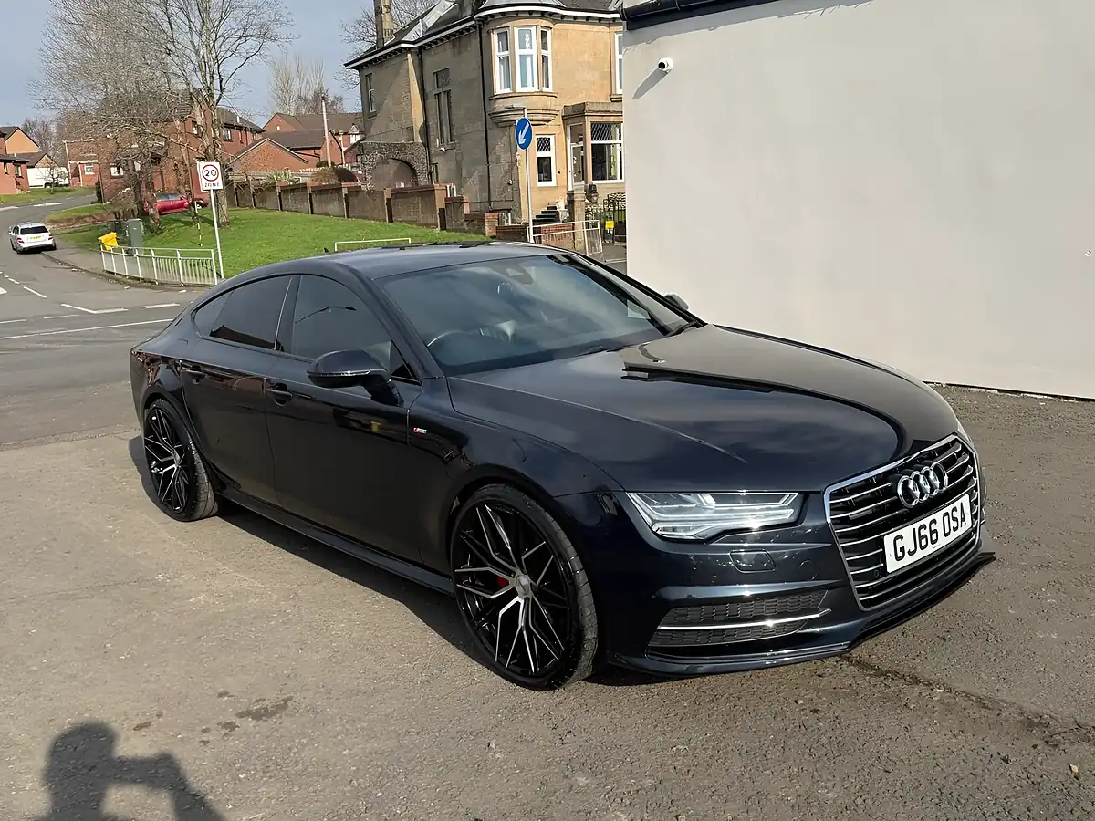 Used 2016 Audi A7 S Line Blue - Interior and Exterior details 11