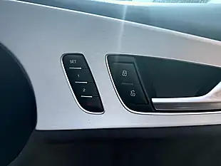 Used 2016 Audi A7 S Line Blue - Interior and Exterior details 15