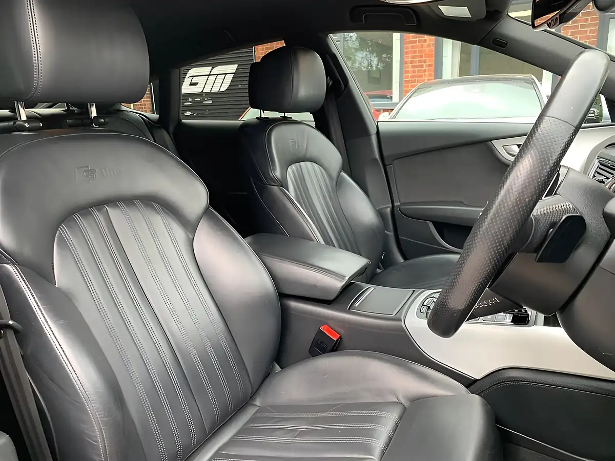 Used 2016 Audi A7 S Line Grey - Interior and Exterior details 11