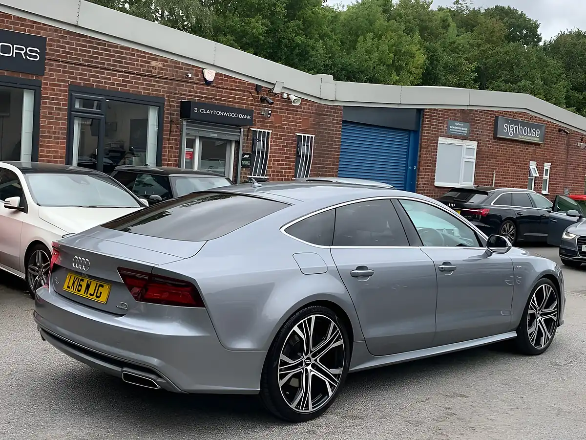 Used 2016 Audi A7 S Line Grey - Interior and Exterior details 3
