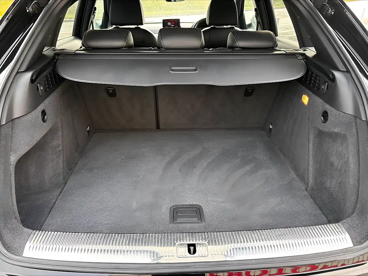 Used 2016 Audi Q3 S Line Plus Black - Interior and Exterior details 20